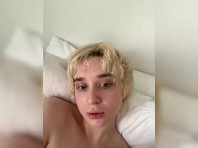 Freechat tamagotchigirl on BongaCams