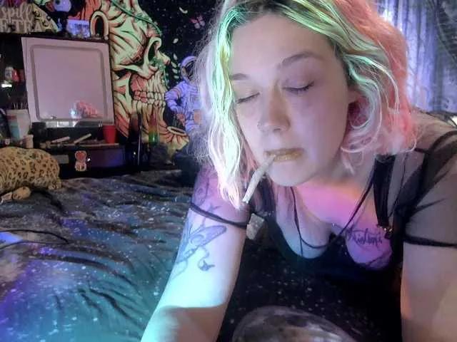 Offline Texasmaryjane on BongaCams