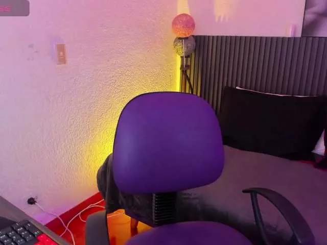 Freechat TinaJons on BongaCams