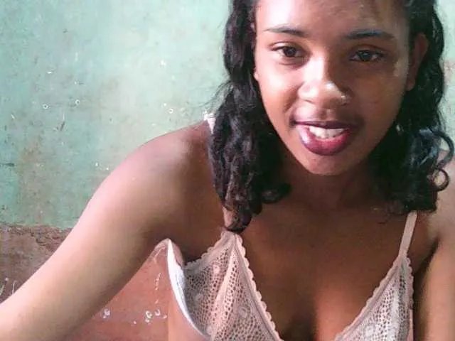 Offline TriciaBella on BongaCams