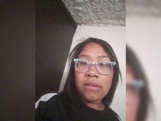 Offline Vanessa333 on BongaCams