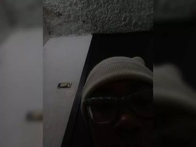 Offline Vanessa333 on BongaCams