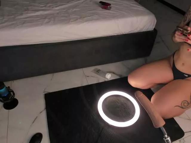 Freechat victoria-d-minds on BongaCams