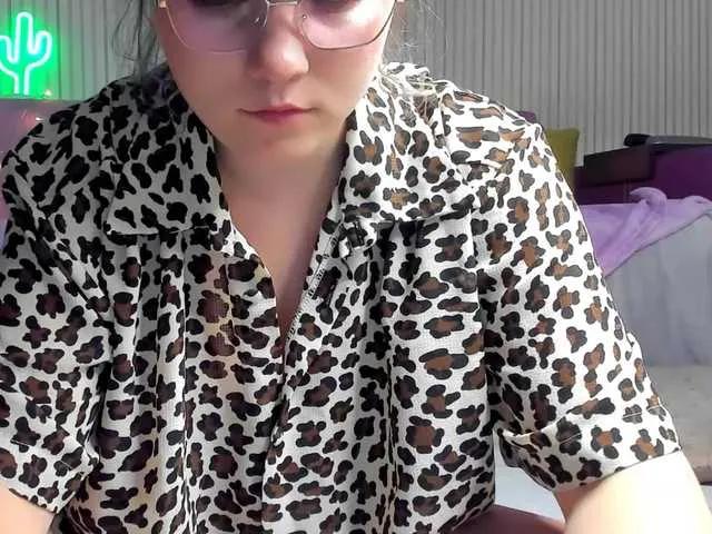 BongaCams WebSamkaa is Freechat WebSamkaa — Hmm..interesting question I know for sure that I like eye contact I like to hear your moans and heavy breathing I love it when whisper in my ears I like to see your body when we play here and of course to see your sperm at the end