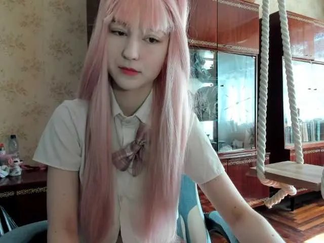 Offline yoonhee-kiss on BongaCams