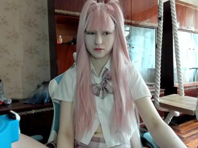 Offline yoonhee-kiss on BongaCams