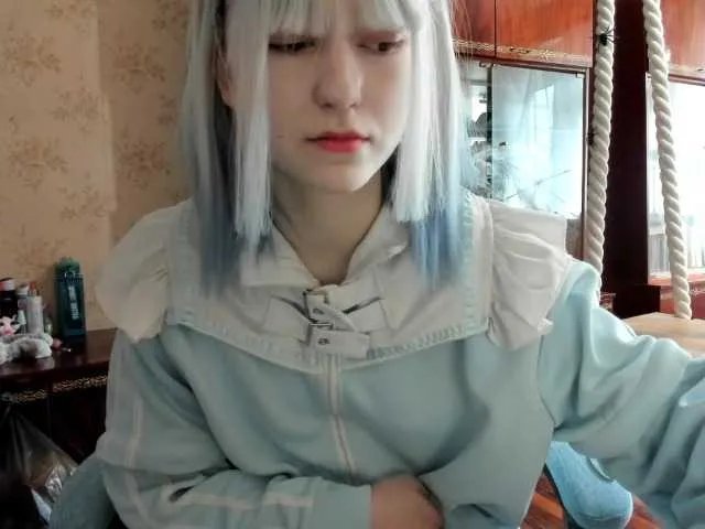 Offline yoonhee-kiss on BongaCams