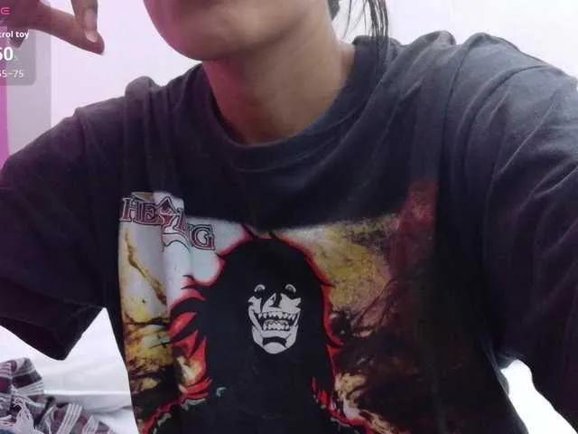 Freechat yourcuteneighbourr on BongaCams