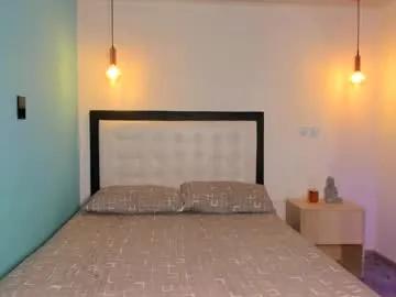 Freechat abellaconnor on Chaturbate