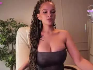 Freechat adalyn_glow on Chaturbate