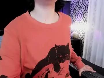 Freechat adeelinee on Chaturbate