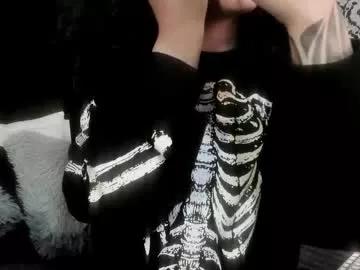 Freechat adeelinee on Chaturbate