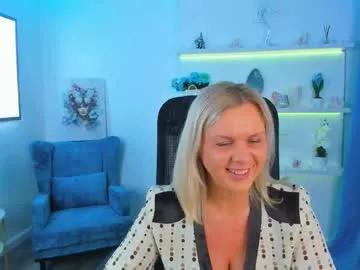 Freechat agathaklouin on Chaturbate