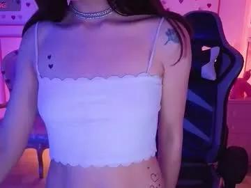 Freechat ailen_t_ on Chaturbate