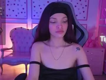 Freechat ailen_t_ on Chaturbate