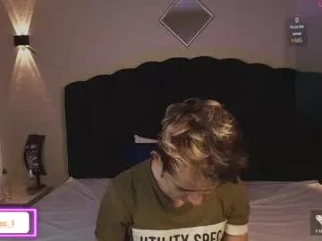 alecadrews_ on Chaturbate
