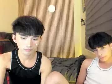 Freechat alluring_alpha on Chaturbate