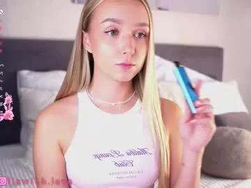 Freechat alodiaacomb on Chaturbate