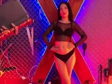 anahi_sslaavee_bdsm on Chaturbate 