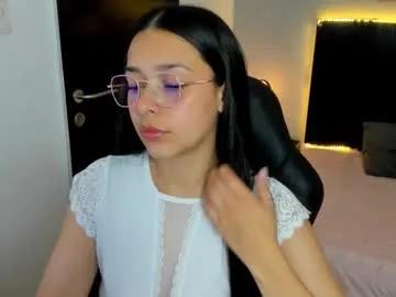 angeline_davies on Chaturbate