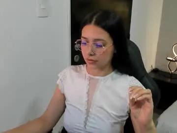 angeline_davies on Chaturbate