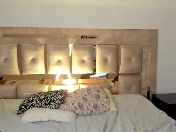 ari_sunshine — Current Goal: jerk off each other at 600 tokens -- Next Goal: suck her -- The same experience, but now in a double X2 combo #Couple #trans #cute #shy