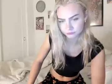 Freechat ariah_is_blonde on Chaturbate