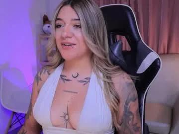 Freechat ashleyvalirya on Chaturbate