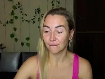 ay_kiss_jully — GOAL: put on stockings and panties [605 tokens left] # smile #new #nonude #shy #natural #feet #muscle # fit #