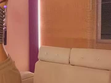 Freechat bella19__ on Chaturbate