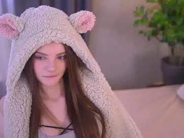 Freechat bellacle on Chaturbate