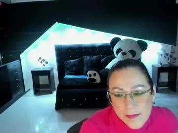 Freechat blue_grey_ on Chaturbate