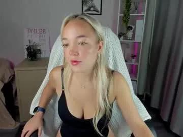 Freechat christy_little on Chaturbate