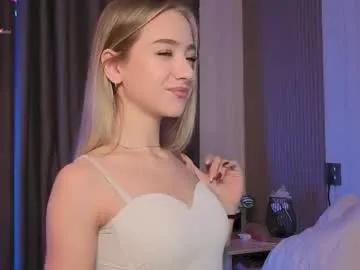 Freechat cold_waterfall on Chaturbate