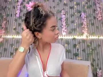 coralineross_ on Chaturbate