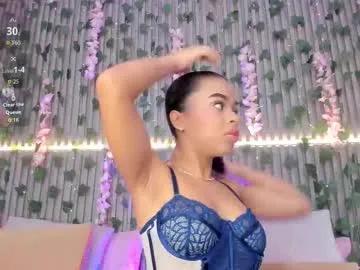 coralineross_ on Chaturbate