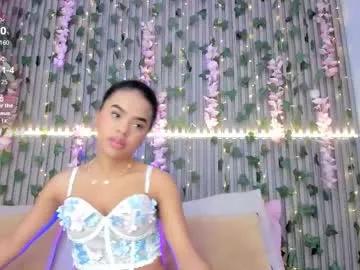 coralineross_ on Chaturbate