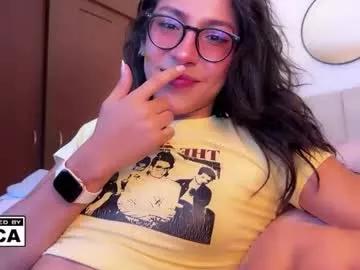 Freechat cutiepiemiu on Chaturbate