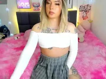dannia_13 on Chaturbate