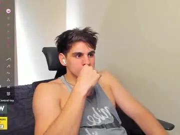 Freechat derekcb on Chaturbate