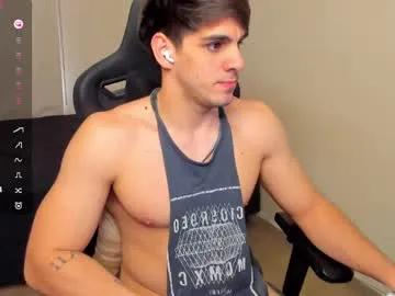 Freechat derekcb on Chaturbate