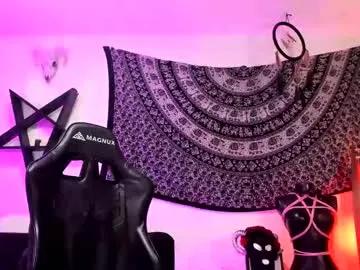 dirtyonix —   cum show -lovense on // -pvt open  #tattoo #bigcock #goth #smoke #mistress [Tip in ascending order from 1 to 66. Next tip needed: 31]