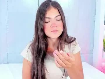 Freechat dulcevela on Chaturbate