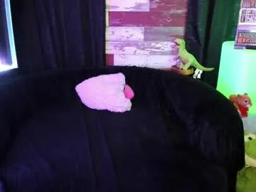 elle4you on Chaturbate 