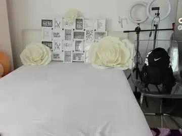 Freechat eroticsensualkitty4u on Chaturbate