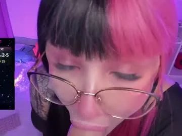 Freechat eternalmuse on Chaturbate