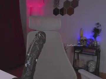 Freechat evapunkprincess on Chaturbate