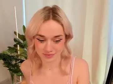 Freechat fancyamelia on Chaturbate
