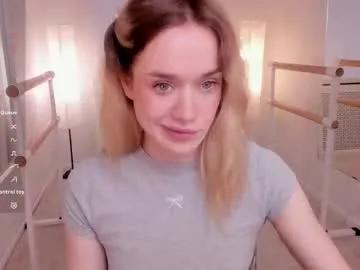 Freechat fancyamelia on Chaturbate