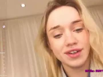 Freechat fancyamelia on Chaturbate